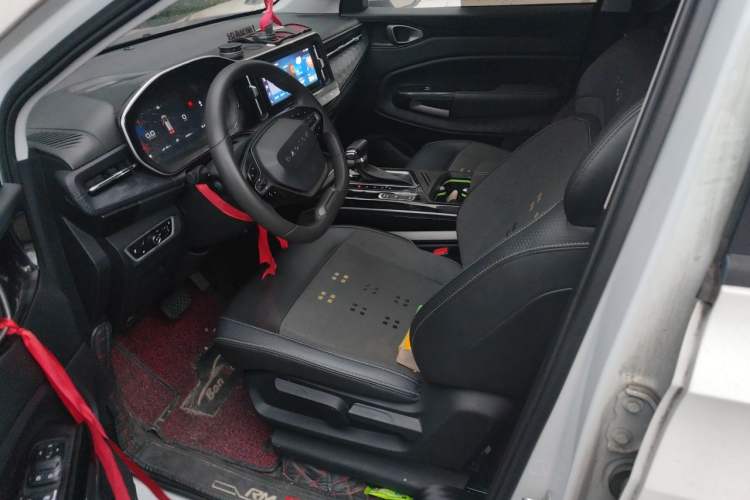 Used Baojun RM-5 2019 1.5T CVT Elite Version with 24-Hour Online Service 6 Seats Left Front Seat