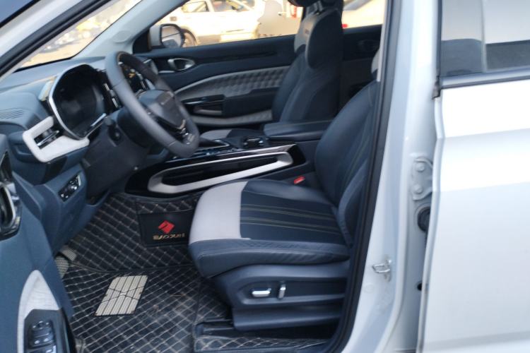Used Baojun RM-5 2019 1.5T CVT 24-Hour Online Luxury Version 6 Seats Left Front Seat