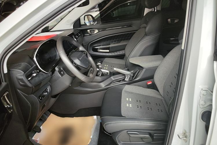 Used Baojun RM-5 2019 1.5T Manual Elite Version with 24-Hour Online Service 6 Seats Left Front Seat