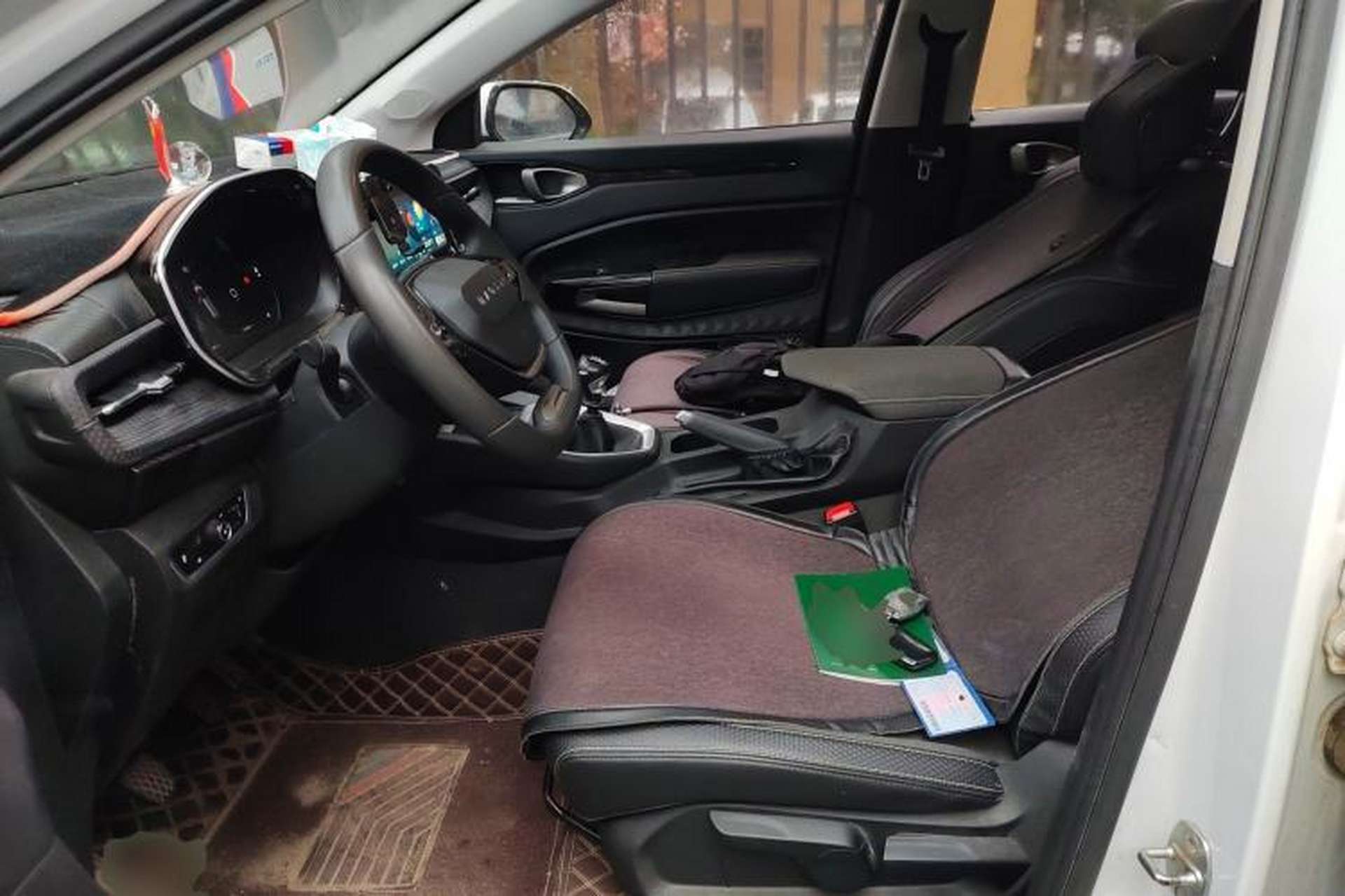 Used Baojun RM-5 2019 1.5T Manual Elite Version with 24-Hour Online Service 7 Seats Left Front Seat