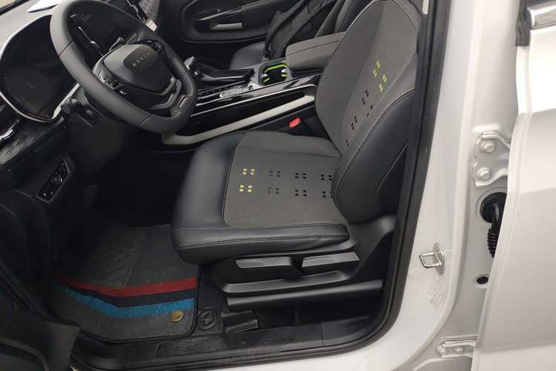 Used Baojun RM-5 2019 1.5T CVT Elite Version with 24-Hour Online Service 6 Seats Left Front Seat
