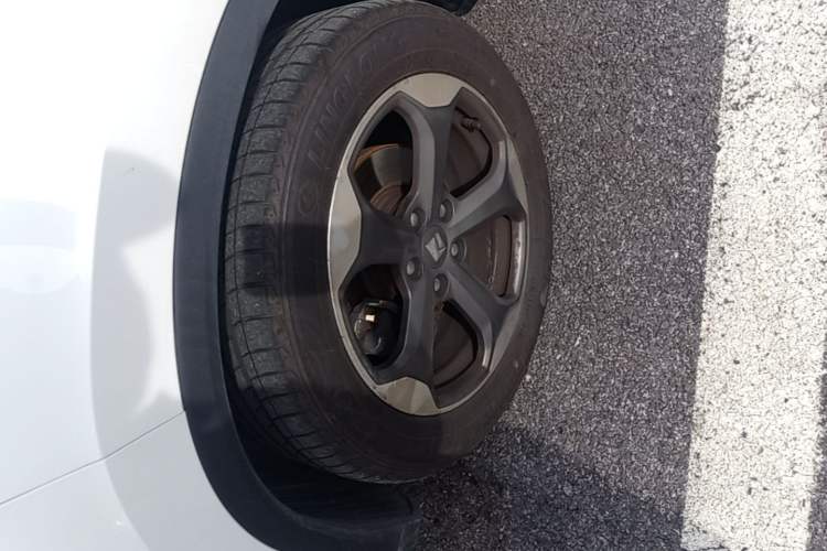 Used Baojun RM-5 2019 1.5T CVT 24-Hour Online Premium Version 7 Seats Left Front Wheel Hub