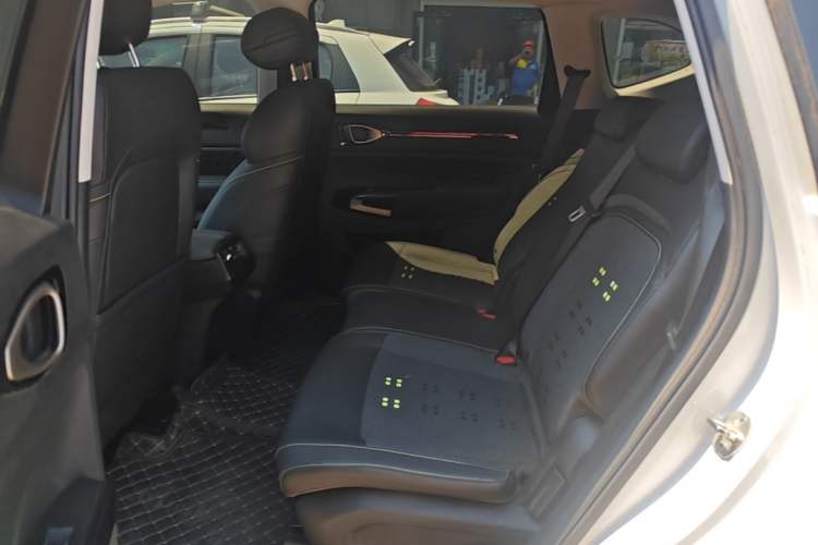 Used Baojun RM-5 2019 1.5T CVT Elite Version with 24-Hour Online Service 5 Seats Left Rear Seat
