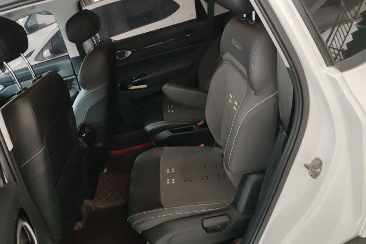 Used Baojun RM-5 2019 1.5T Manual Elite Version with 24-Hour Online Service 6 Seats Left Rear Seat