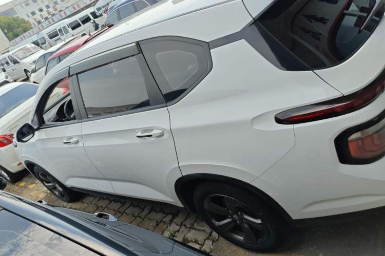 Used Baojun RM-5 2019 1.5T Manual Elite Version with 24-Hour Online Service 7 Seats Left Side