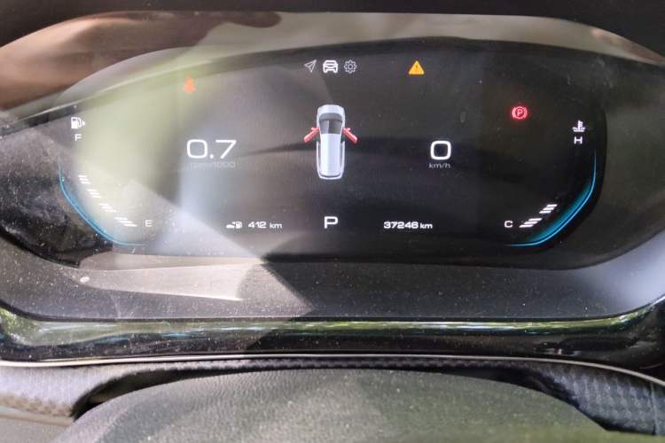 Used Baojun RM-5 2019 1.5T CVT Elite Version with 24-Hour Online Service 6 Seats Odometer Close Up
