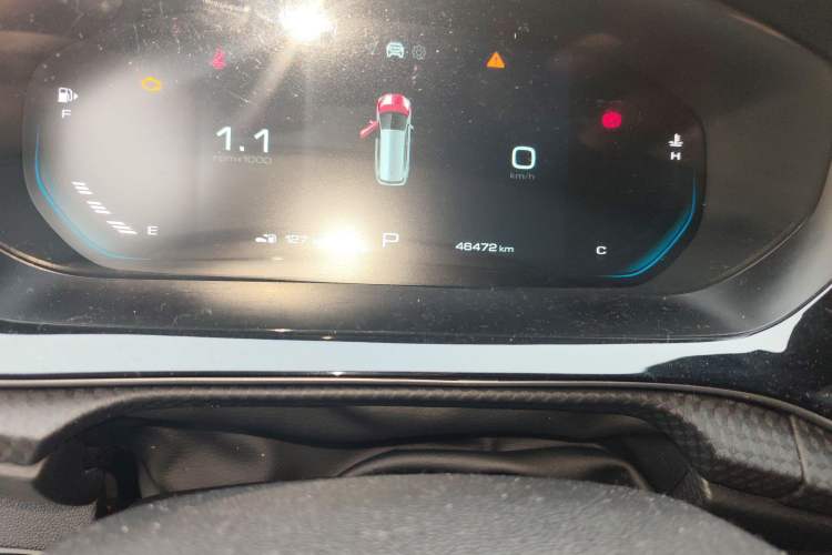 Used Baojun RM-5 2019 1.5T CVT Elite Version with 24-Hour Online Service 6 Seats Odometer Close Up