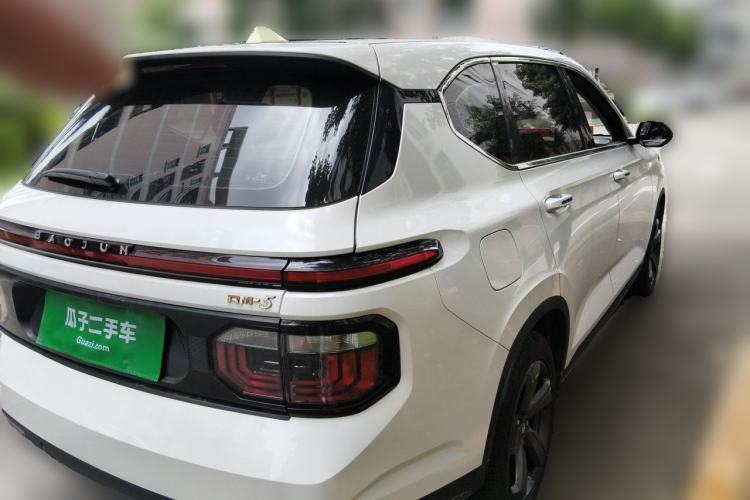 Used Baojun RM-5 2019 1.5T Manual Elite Version with 24-Hour Online Service 6 Seats Rear Right 45 Deg