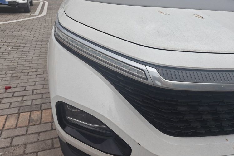Used Baojun RM-5 2019 1.5T CVT Elite Version with 24-Hour Online Service 7 Seats Right Front Headlight