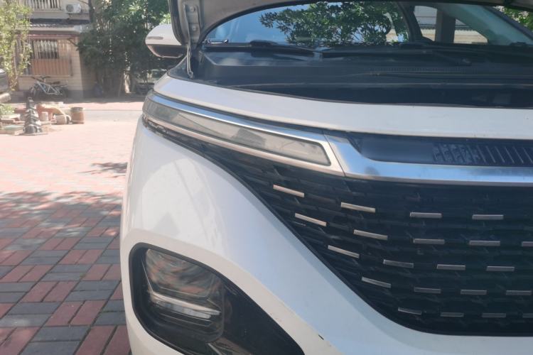 Used Baojun RM-5 2019 1.5T CVT 24-Hour Online Prestige Version 6 Seats Right Front Headlight