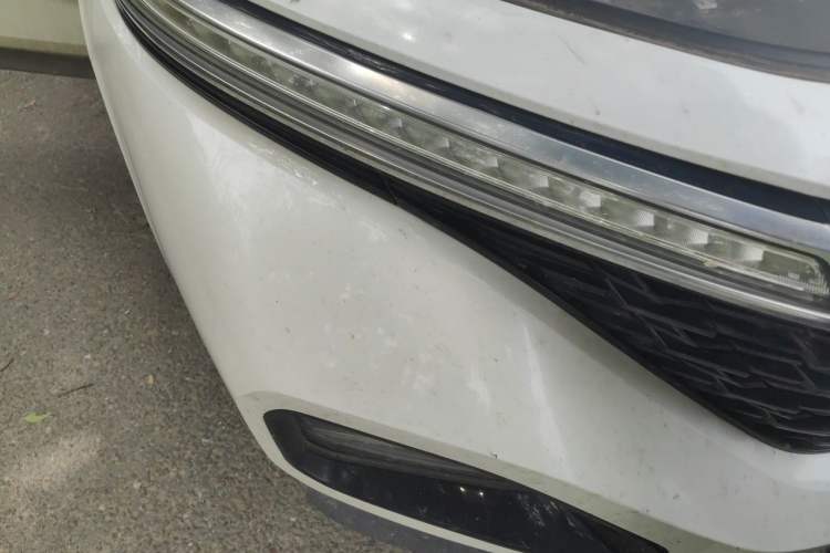 Used Baojun RM-5 2019 1.5T CVT Elite Version with 24-Hour Online Service 6 Seats Right Front Headlight