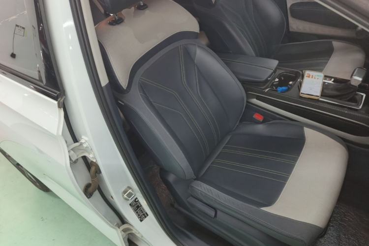 Used Baojun RM-5 2019 1.5T CVT 24-Hour Online Luxury Version 7 Seats Right Front Seat