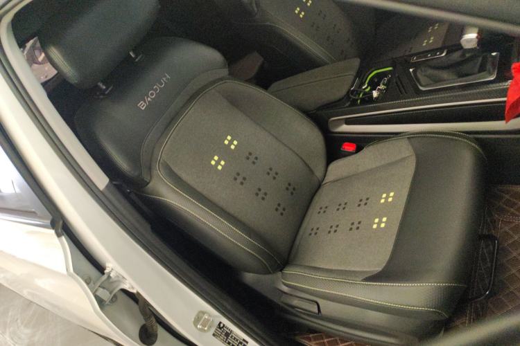 Used Baojun RM-5 2019 1.5T CVT Elite Version with 24-Hour Online Service 6 Seats Right Front Seat
