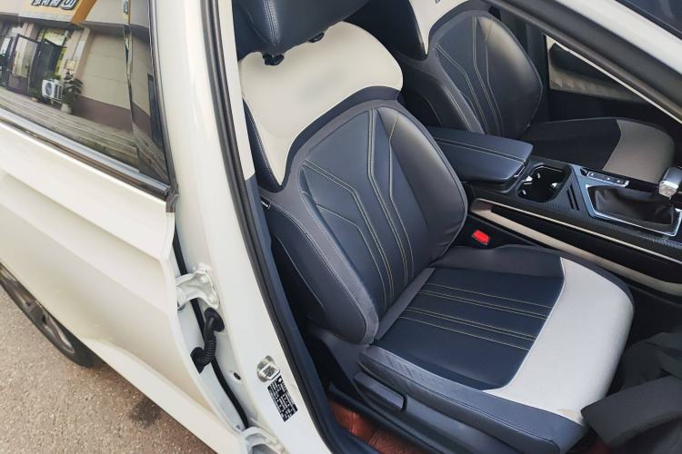 Used Baojun RM-5 2019 1.5T CVT 24-Hour Online Luxury Version 6 Seats Right Front Seat
