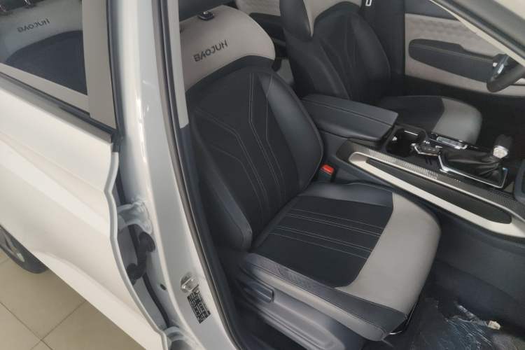 Used Baojun RM-5 2019 1.5T CVT 24-Hour Online Luxury Version 5 Seats Right Front Seat