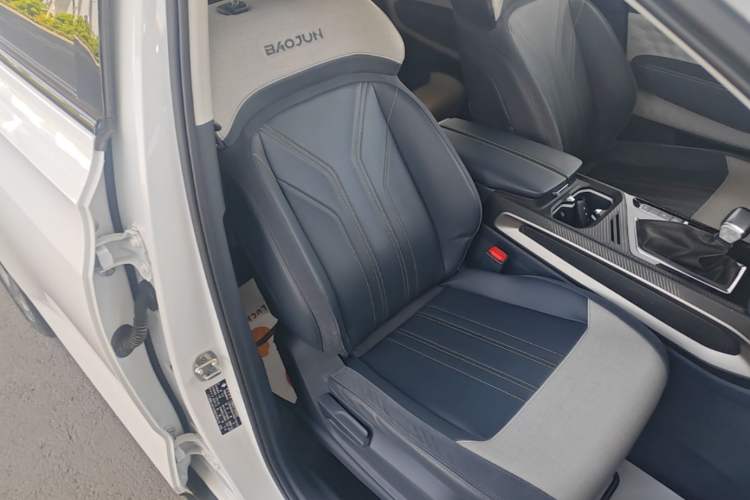 Used Baojun RM-5 2019 1.5T CVT 24-Hour Online Prestige Version 6 Seats Right Front Seat