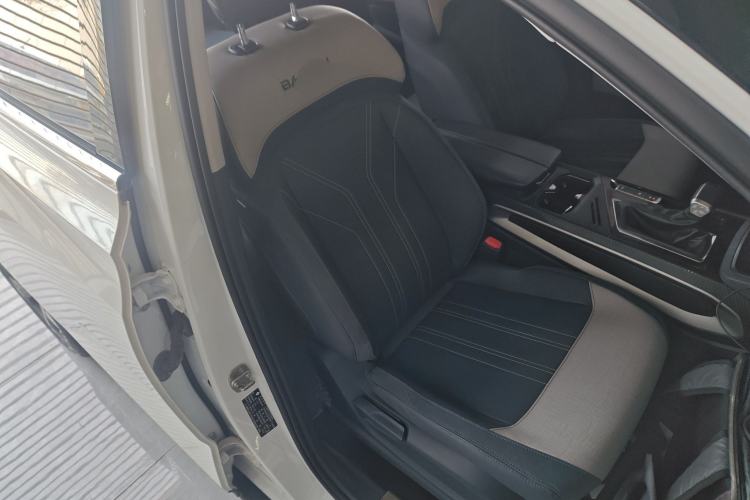 Used Baojun RM-5 2019 1.5T CVT 24-Hour Online Luxury Version 6 Seats Right Front Seat