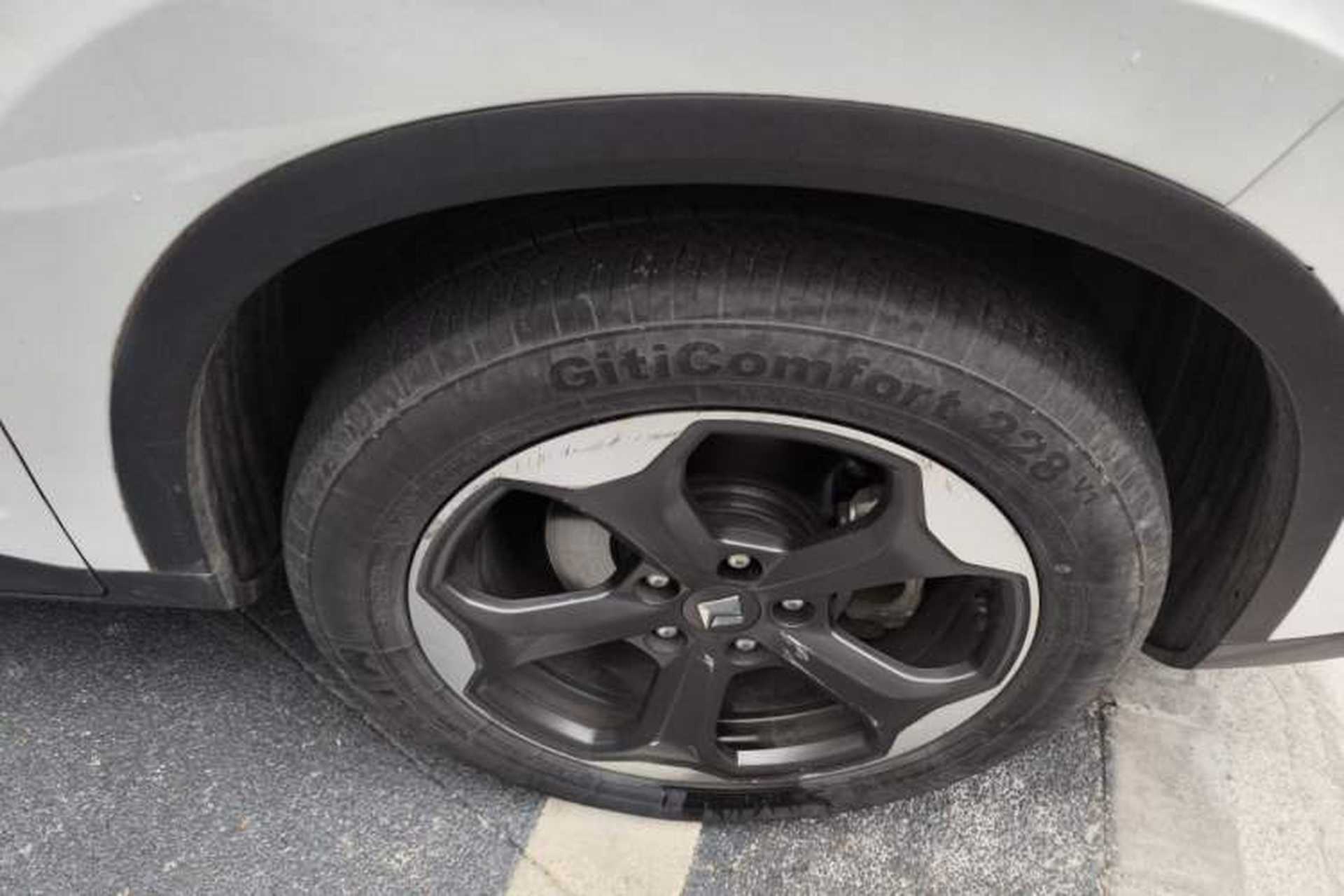 Used Baojun RM-5 2019 1.5T CVT 24-Hour Online Prestige Version 5 Seats Right Front Wheel Hub