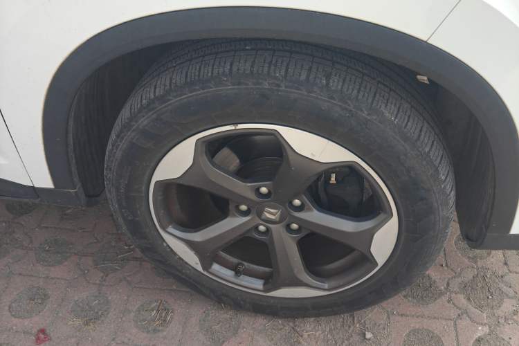 Used Baojun RM-5 2019 1.5T CVT 24-Hour Online Luxury Version 7 Seats Right Front Wheel Hub