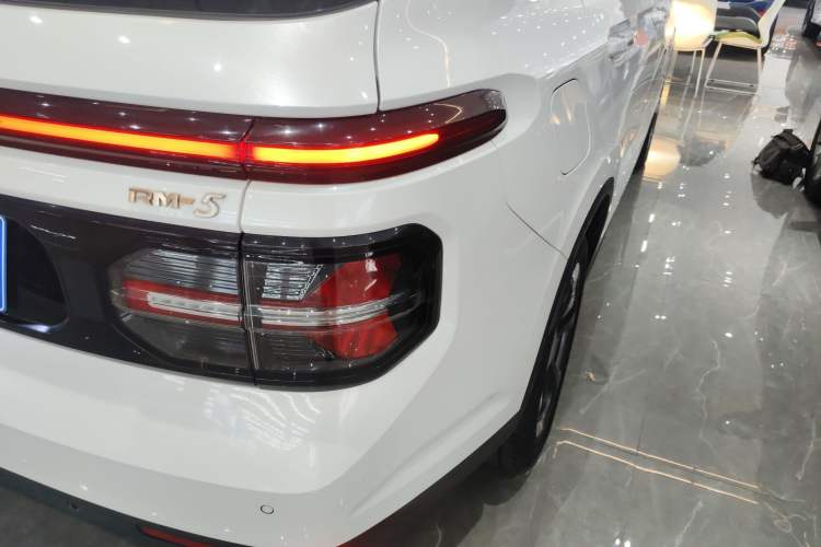Used Baojun RM-5 2019 1.5T CVT 24-Hour Online Luxury Version 6 Seats Right Rear Taillight