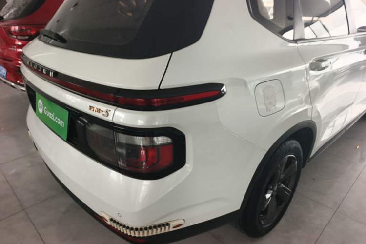 Used Baojun RM-5 2019 1.5T CVT Elite Version with 24-Hour Online Service 5 Seats Right Rear Taillight