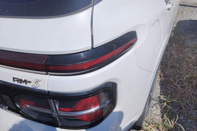Used Baojun RM-5 2019 1.5T CVT 24-Hour Online Premium Version 7 Seats Right Rear Taillight