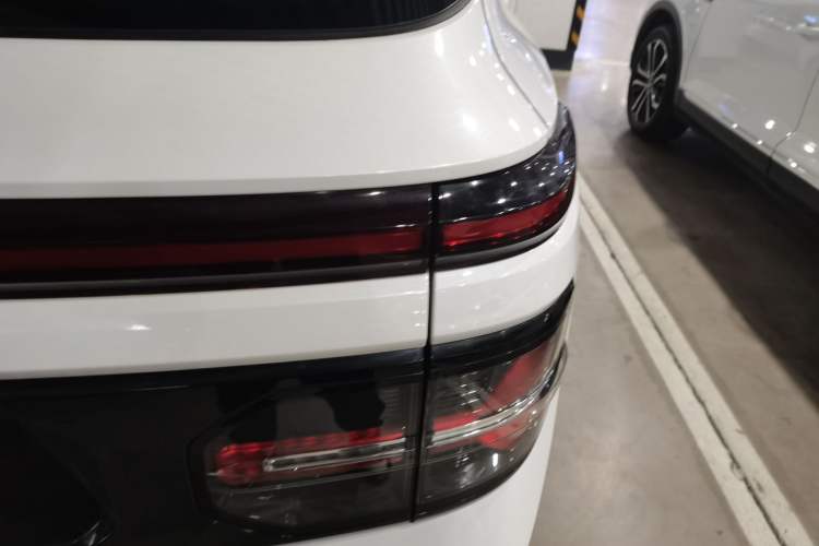Used Baojun RM-5 2019 1.5T CVT 24-Hour Online Prestige Version 5 Seats Right Rear Taillight