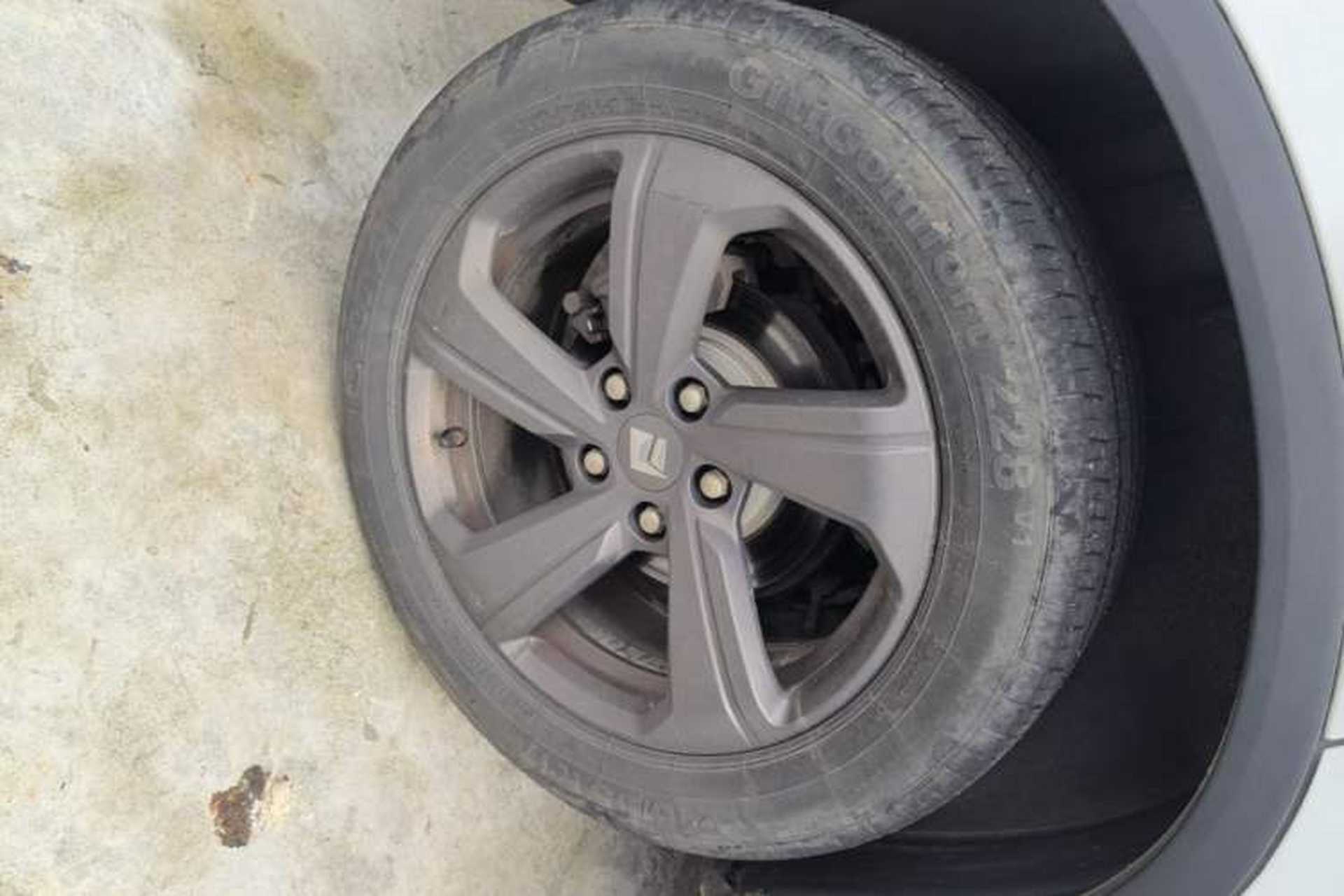 Used Baojun RM-5 2019 1.5T Manual Elite Version with 24-Hour Online Service 6 Seats Right Rear Wheel Hub
