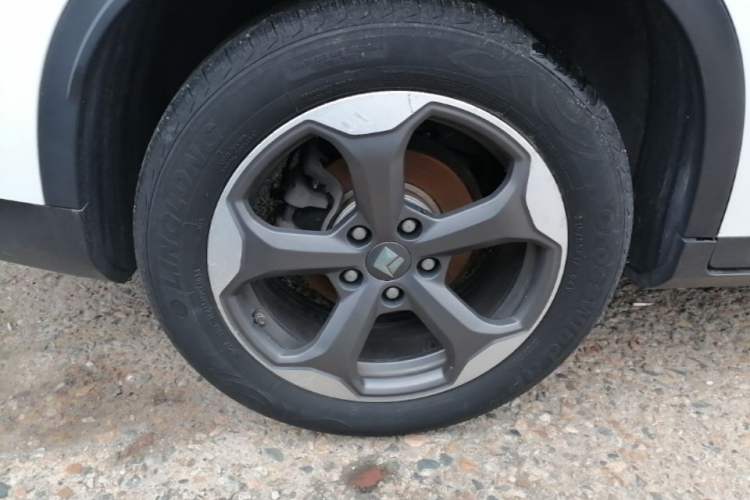 Used Baojun RM-5 2019 1.5T CVT 24-Hour Online Premium Version 7 Seats Right Rear Wheel Hub