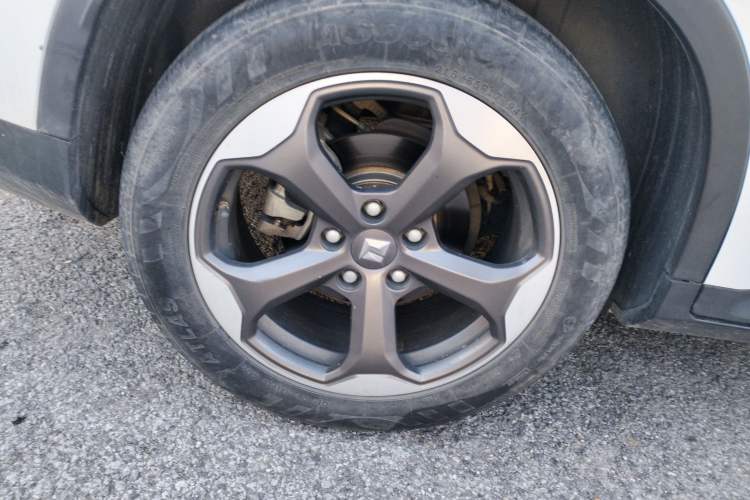 Used Baojun RM-5 2019 1.5T CVT 24-Hour Online Luxury Version 6 Seats Right Rear Wheel Hub