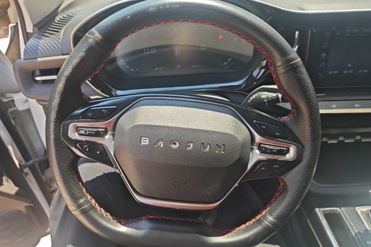 Used Baojun RM-5 2019 1.5T CVT Elite Version with 24-Hour Online Service 5 Seats Steering Wheel