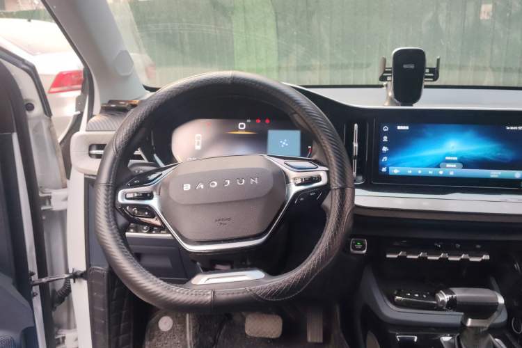 Used Baojun RM-5 2019 1.5T CVT 24-Hour Online Prestige Version 5 Seats Steering Wheel