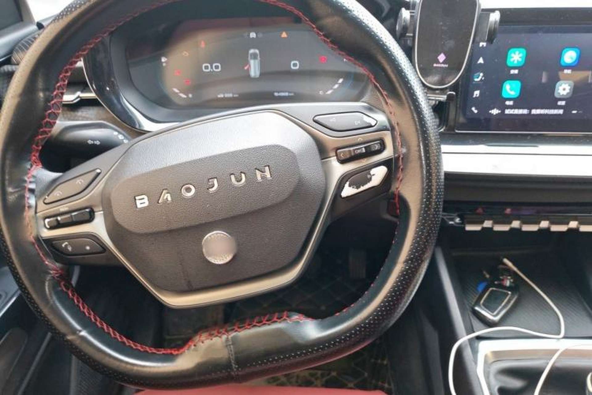 Used Baojun RM-5 2019 1.5T Manual Elite Version with 24-Hour Online Service 6 Seats Steering Wheel