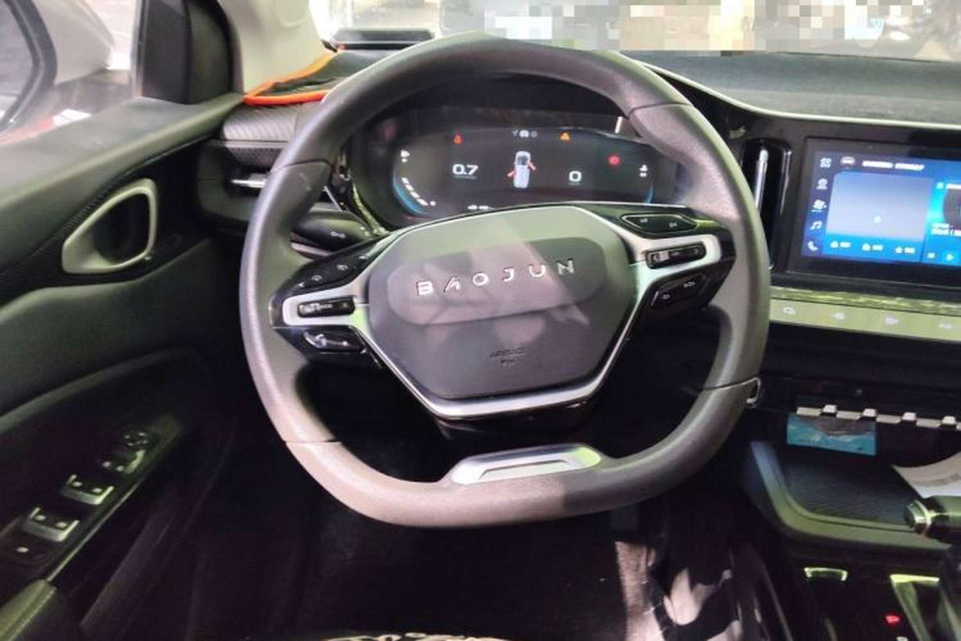 Used Baojun RM-5 2019 1.5T CVT Elite Version with 24-Hour Online Service 6 Seats Steering Wheel