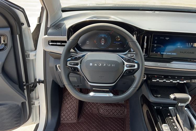 Used Baojun RM-5 2019 1.5T CVT 24-Hour Online Premium Version 7 Seats Steering Wheel