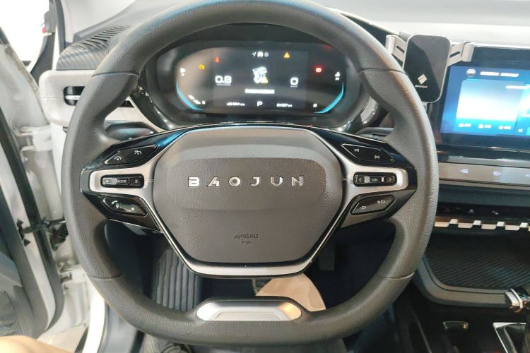 Used Baojun RM-5 2019 1.5T CVT 24-Hour Online Luxury Version 6 Seats Steering Wheel