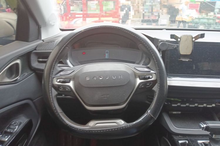 Used Baojun RM-5 2019 1.5T CVT Elite Version with 24-Hour Online Service 6 Seats Steering Wheel