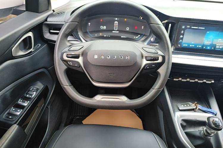 Used Baojun RM-5 2019 1.5T Manual Elite Version with 24-Hour Online Service 7 Seats Steering Wheel