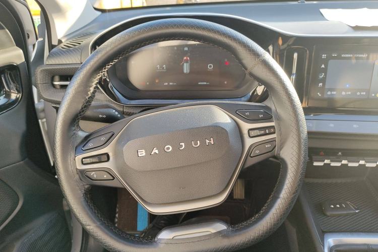 Used Baojun RM-5 2019 1.5T Manual Elite Version with 24-Hour Online Service 7 Seats Steering Wheel