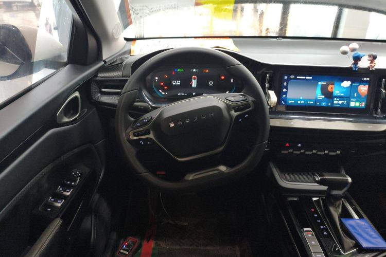 Used Baojun RM-5 2019 1.5T CVT Elite Version with 24-Hour Online Service 6 Seats Steering Wheel
