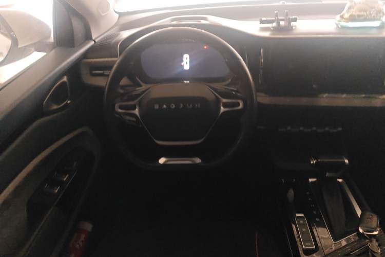 Used Baojun RM-5 2019 1.5T CVT 24-Hour Online Prestige Version 6 Seats Steering Wheel