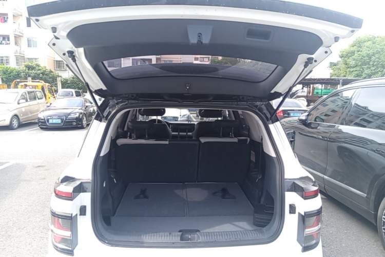 Used Baojun RM-5 2019 1.5T CVT 24-Hour Online Premium Version 7 Seats Trunk