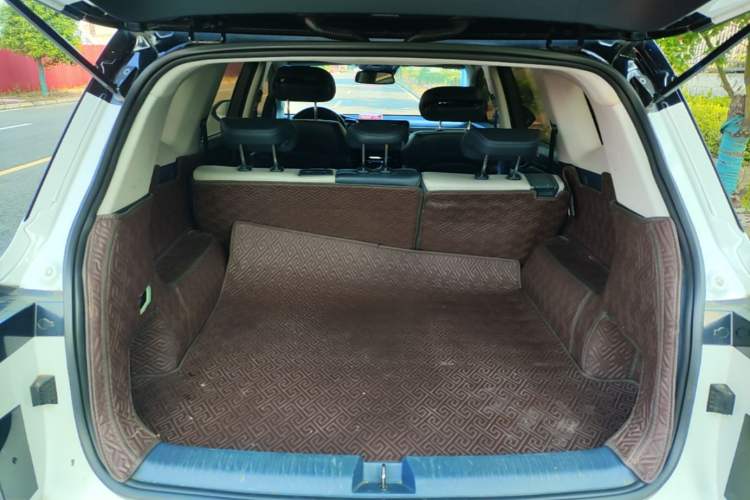 Used Baojun RM-5 2019 1.5T CVT 24-Hour Online Prestige Version 5 Seats Trunk