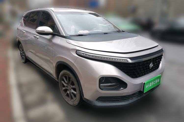 Used Baojun RM-5 2019 1.5L Manual Elite Edition with 24-hour Online Service 5 Seats Front Right 45 Deg