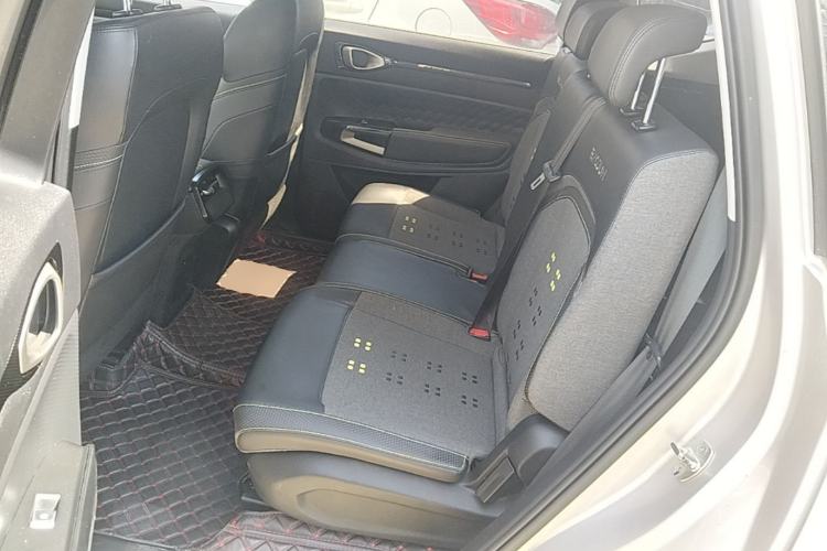 Used Baojun RM-5 2019 1.5L CVT Elite Version with 24-Hour Online Service 7 Seats Left Rear Seat