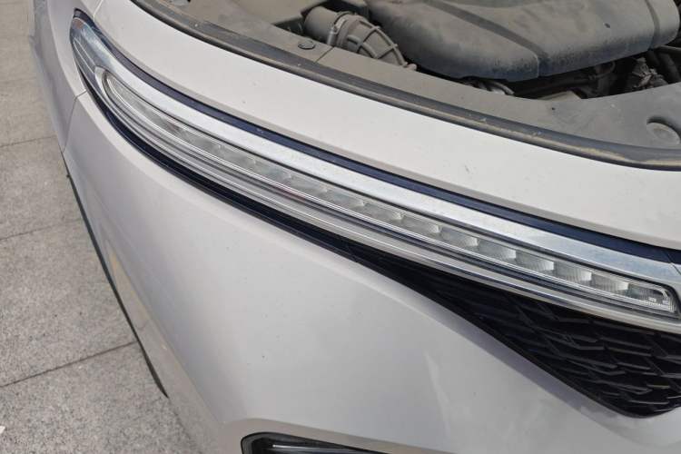 Used Baojun RM-5 2019 1.5T Manual Elite Version with 24-Hour Online Service 6 Seats Right Front Headlight