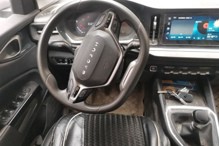 Used Baojun RM-5 2019 1.5L Manual Elite Edition with 24-hour Online Service 5 Seats Steering Wheel