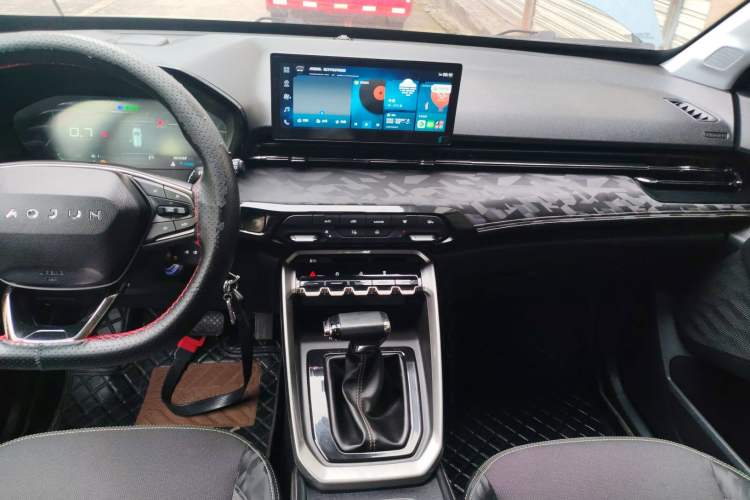 Used Baojun RS-3 2020 1.5L CVT Smart Elite Edition Audio And AC Panel