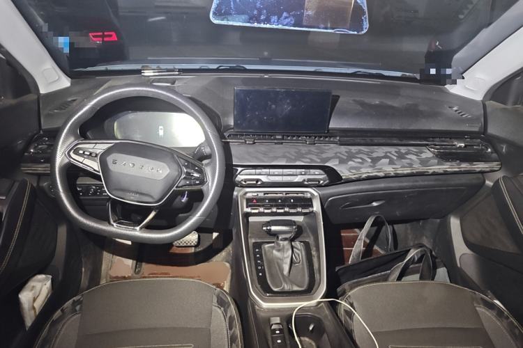 Used Baojun RS-3 2022 SOODA 1.5L CVT Pioneer Edition Center Console
