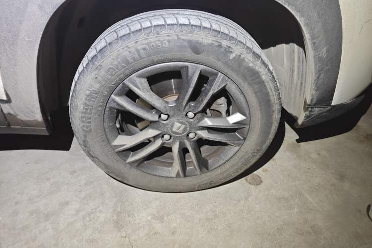 Used Baojun RS-3 2022 SOODA 1.5L CVT Pioneer Edition Right Front Wheel Hub